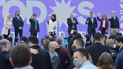 Los Andes | Axel Kicillof Cristina Fernandez de KirchnerMaximo Kirchner Alberto FerándezLa PlataFoto FDT