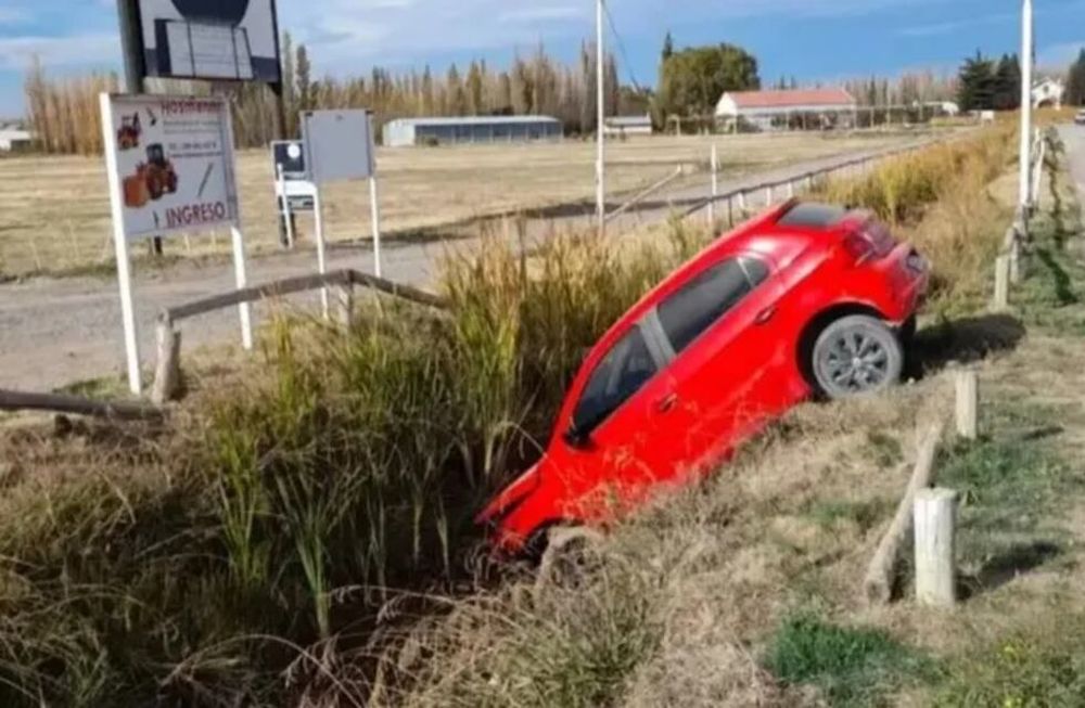 Tras chocar y caer a una zanja, un neuquino batió el récord mundial de alcoholemia