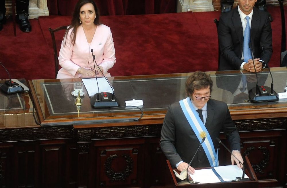 Javier Milei criticó a los senadores por aumentarse el sueldo pero reconoció que los de su partido lo rechazaron. Foto: Federico López Claro