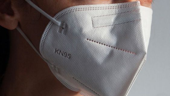 Una legisladora peronista pide que el Ministerio de Salud de Mendoza brinde explicaciones por la compra de miles de barjos KN95. Gentileza.