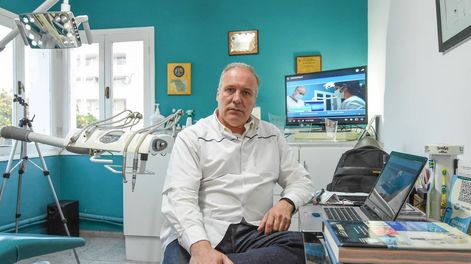 Los Andes | Adrián Ghinaudo, odontólogo especialista en hipnoterapia e hipnoanestesia.foto: Mariana Villa/ Los Andes