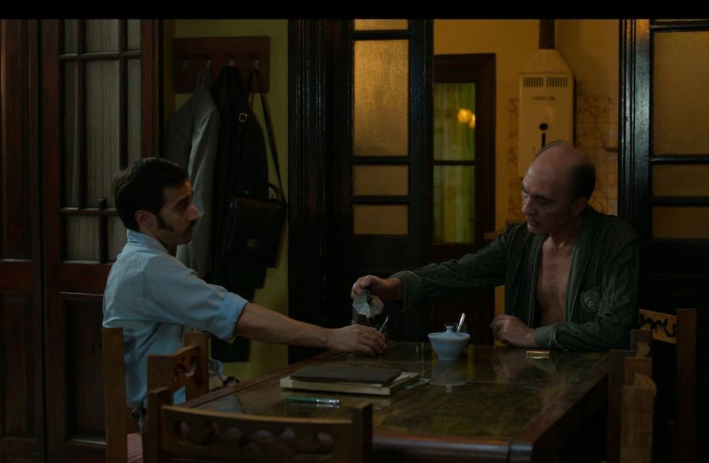 Nicolás Francella y Darío Grandinetti, protagonistas de Un crimen argentino, filme debut del cordobés Lucas Combina. (Warner Bros)