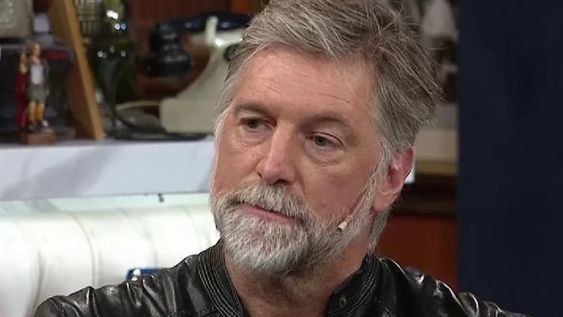 Horacio Cabak regresó a “Polémica en el Bar” y se peleó con todos