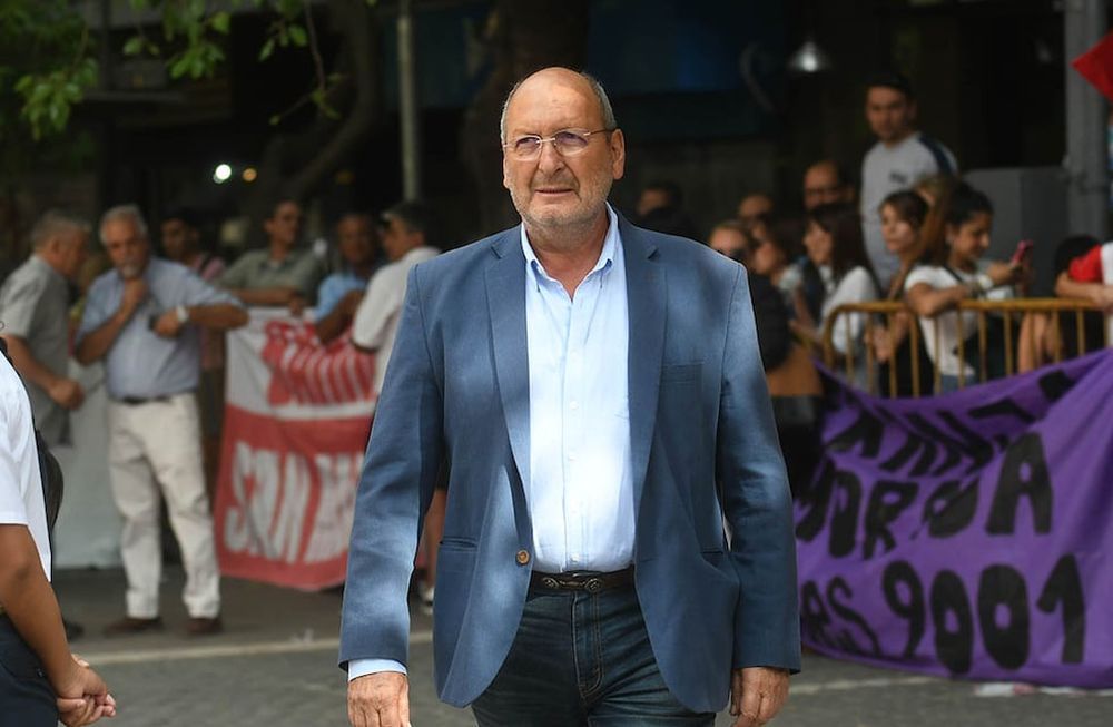 Mendoza 09 de Diciembre  2019  SociedadAsuncion GobernadorEn el edificio de la Legislatura provincial se realizo el juramento y asuncion del nuevo Gobernador de Mendoza Rodolfo Suarez y del Vicegobernador Mario AbedMarcelino Iglesias Intendente de Guaymallen llega a la Legislatura provincialFoto: Jose Gutierrez / Los Andes