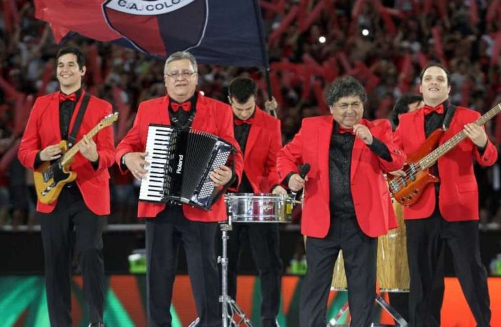 Es tan fanático de Colón que le puso Aeea a su hijo en honor al hit Soy Sabalero