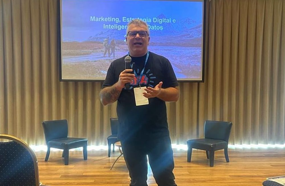 Oscar Suárez, director de Mercados del Instituto de Promoción Turística, planteó que se debe utilizar la IA para atraer a nuevas audiencias.