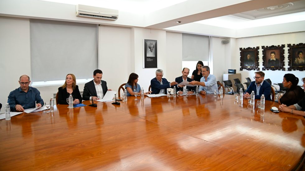 Mendoza implementa una estrategia provincial para reducir las cesáreas innecesarias y revalorizar el parto vaginal fisiológico y seguro.