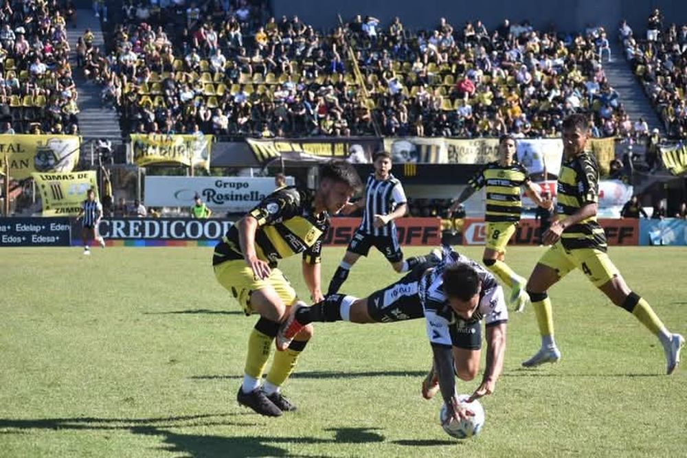 Gimnasia Mendoza vs Almirante Brown
