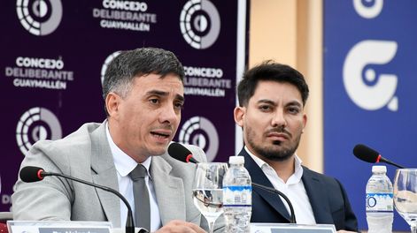 El intendente de Guaymallén, Marcos Calvente, junto al presidente del Concejo Deliberante, Jonathan Mazuela (UCR).&nbsp;