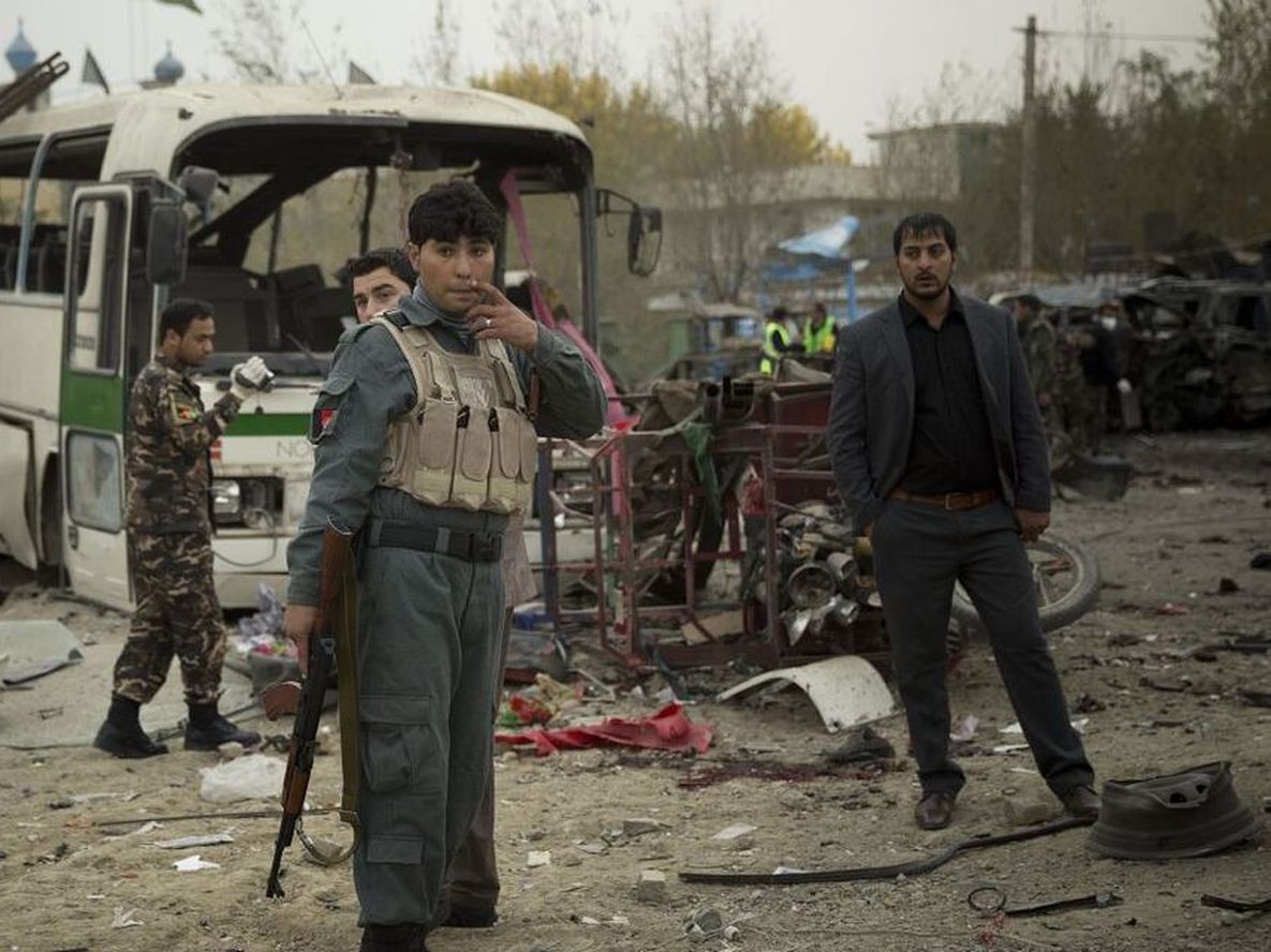 Al menos 6 muertos y 22 heridos en el atentado suicida de Kabul