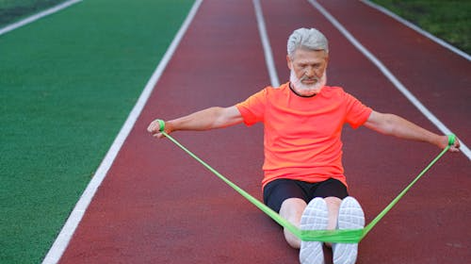 La ciencia lo demuestra: por qué el ejercicio de fuerza es tan importante luego de los 60 años