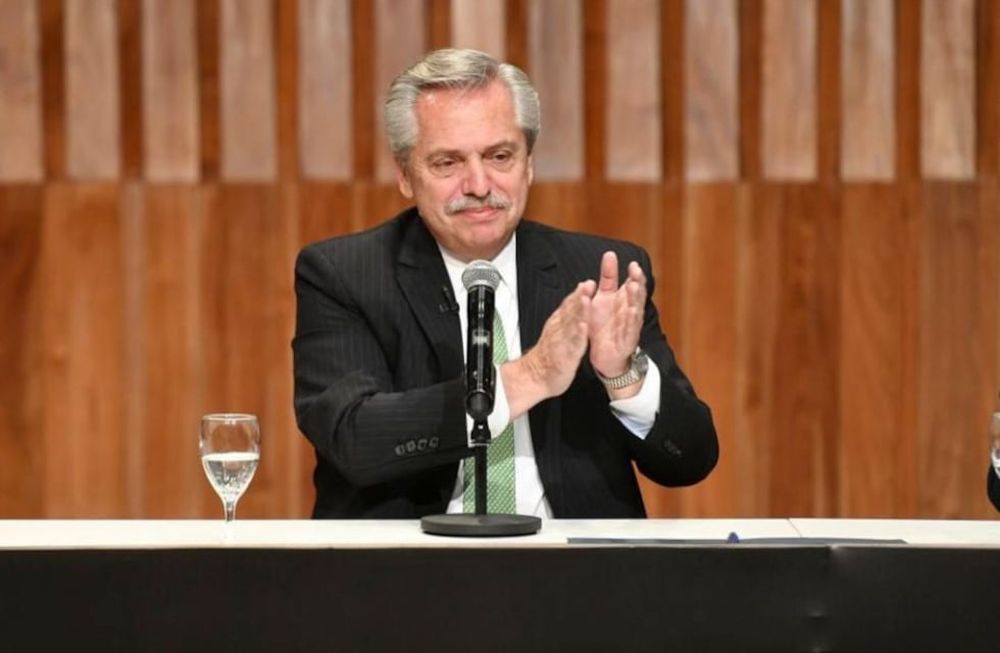 Alberto Fernández ya regresó a la Argentina tras varios días en Europa, donde mantuvo encuentros con sus pares de España, Alemania y Francia. - Imagen ilustrativa.