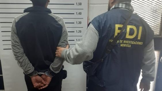 Personal de la División de Homicidios atrapó este viernes al tercer sospechoso del crimen de Ariel Oropeza. Foto: Prensa Ministerio de Seguridad