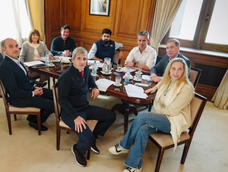 La Mesa Política se reunió durante más de dos horas para definir la agenda de gestión de las próximas semanas