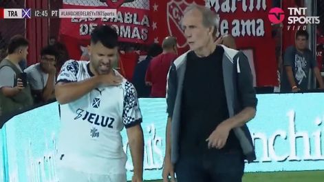 El Kun Agüero salió lesionado a los 12