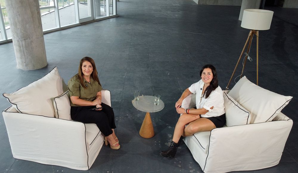 Soledad González con Patricia Soria, creadora de la plataforma 