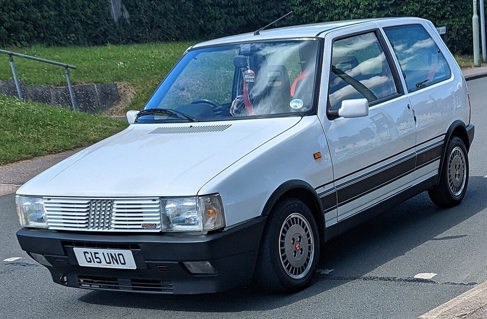 Así se vería el nuevo Fiat Uno la versión 2027 del histórico auto