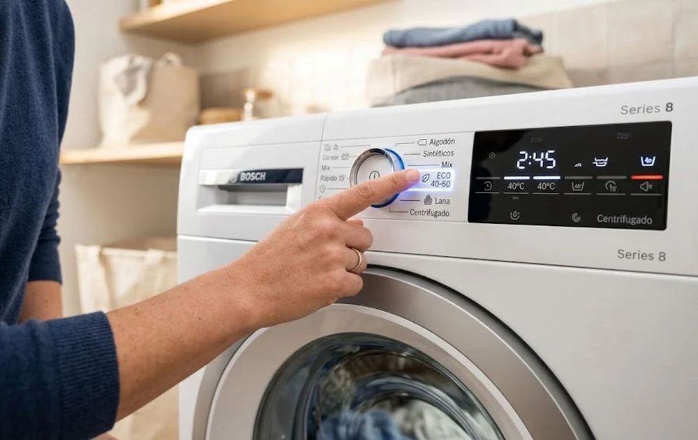Para obtener un beneficio del gasto del lavarropas, lo más útil es revisar los valores de kWh y litros que informa el fabricante, en lugar de comparar solamente la duración de los ciclos.