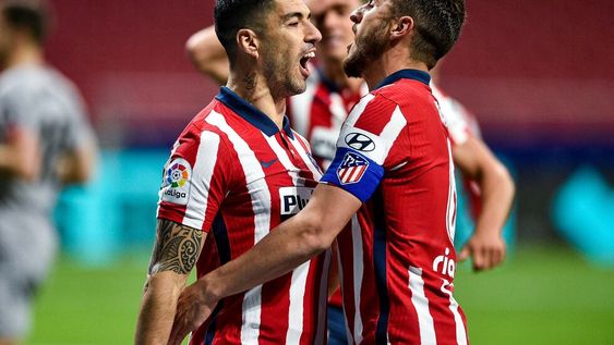 El equipo del Cholo se impuso por 2-1 en el Wanda Metropolitano en un postergado de la fecha 18 con goles de Marcos Llorente y Luis Suárez . / Gentileza.
