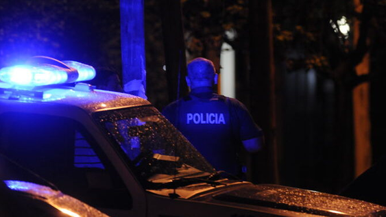 Una conductora de aplicación fue amenazada con un arma y despojada de sus pertenencias.