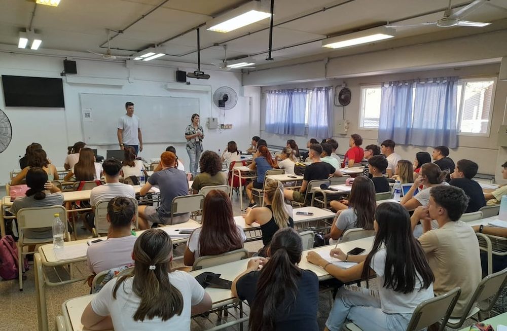 Sobre la propuesta de una universidad “sincera”