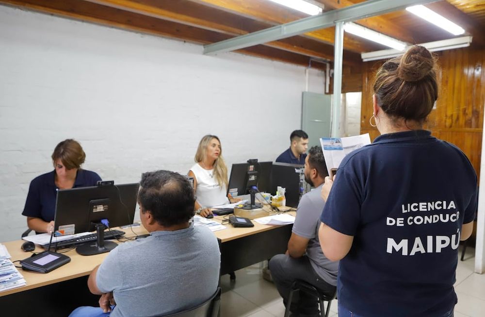 ¿Cómo sacar la licencia de conducir en Maipú?