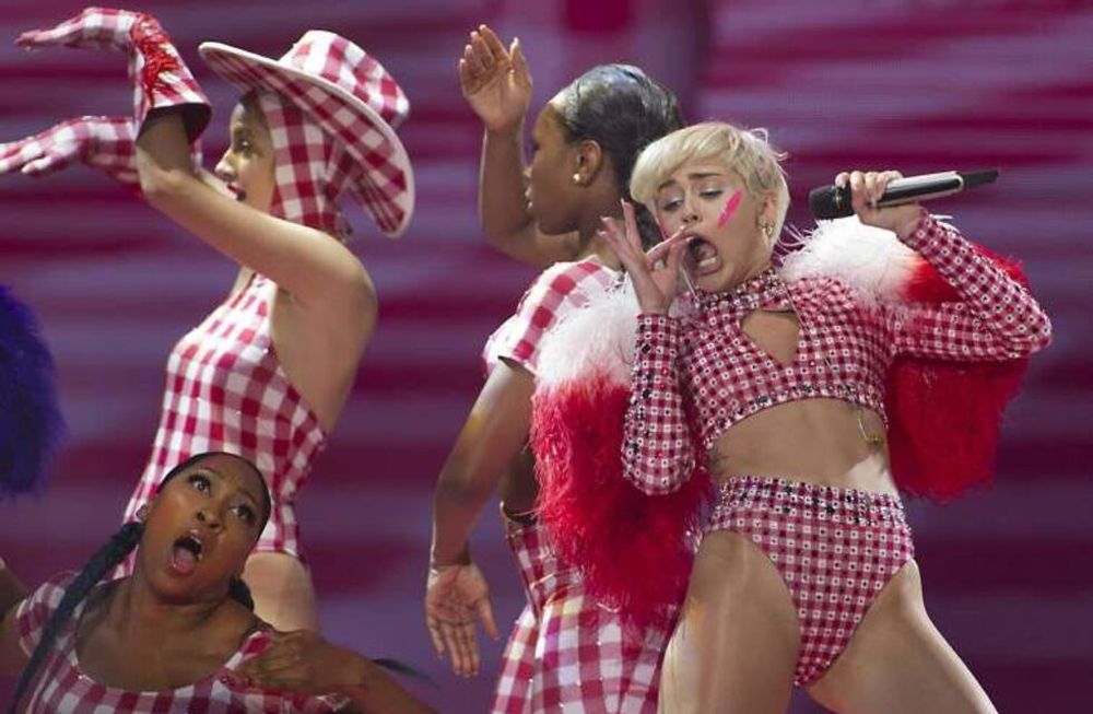 Miley Cyrus traerá su Bangerz Tour a la Argentina
