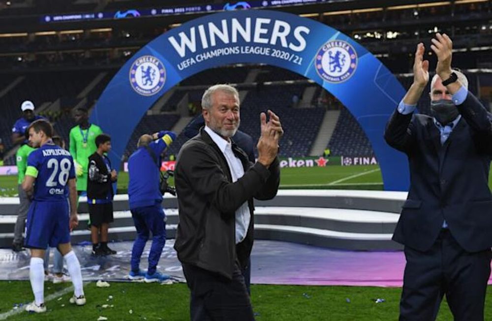 El ruso Roman Abramovich, quien comanda los destinos del último campeón del mundo de clubes, puso a la venta a la institución. / Gentileza.