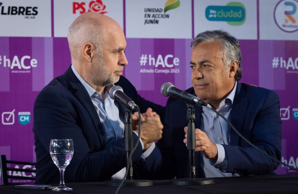 Rodolfo Suárez, Horacio Rodríguez Larreta y Alfredo Cornejo presentaron el Frente Cambia Mendoza en el Club Andes Talleres.  Foto: Ignacio Blanco / Los Andes