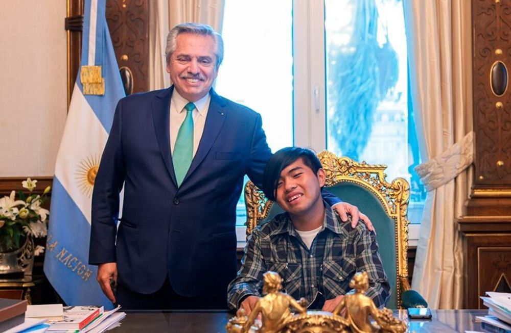 El joven de 17 años fue nominado entre los 50 mejores estudiantes del mundo por la Fundación Varkey y la Unesco.
