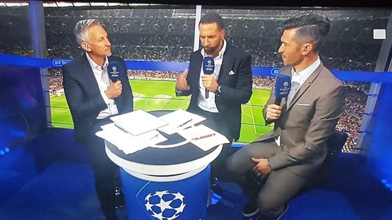 La alocada reacción de Lineker y Ferdinand ante el gol de Messi contra ¡un equipo inglés!