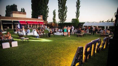 ¡Últimos tickets! Reservá el tuyo para celebrar San Valentín en el Sunset de Guarda14 y Bodega Bressia