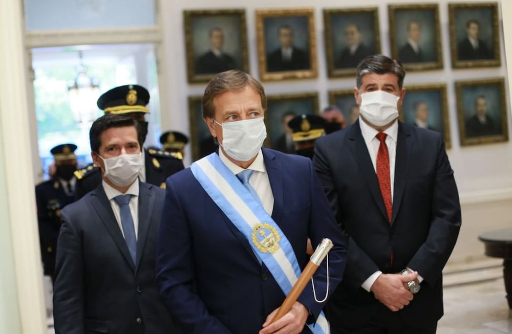 Suárez había anunciado la presentación del proyecto de reforma constitucional en su primer discurso ante la Asamblea Legislativa, el 1 de mayo de 2020.