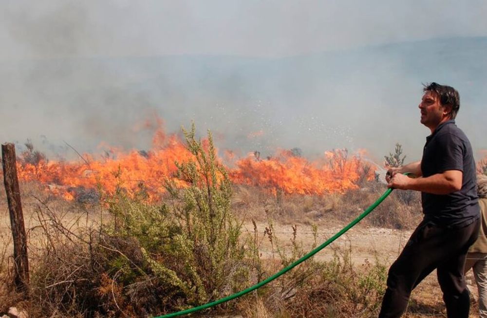 El actor y una angustiante situación que atraviesa junto a su familia a raíz de los incendios en Córdoba, provincia en la que vive hace algunos años