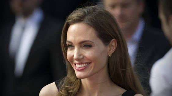 Angelina Jolie se quitó los ovarios y las trompas de Falopio para evitar el cáncer