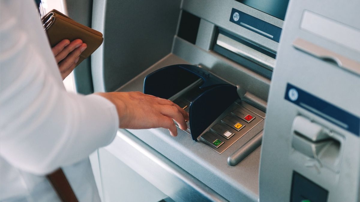 Oficial y confirmado: ARCA reporta a las personas que ingresen o retiren dinero en efectivo del cajero de esta forma
