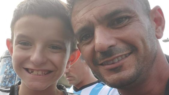 Una foto previa al momento en que se enteran de que no podrán ver el partido.