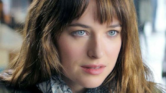 La actriz de “50 sombras de Grey” se casará con el verdadero Christian Grey