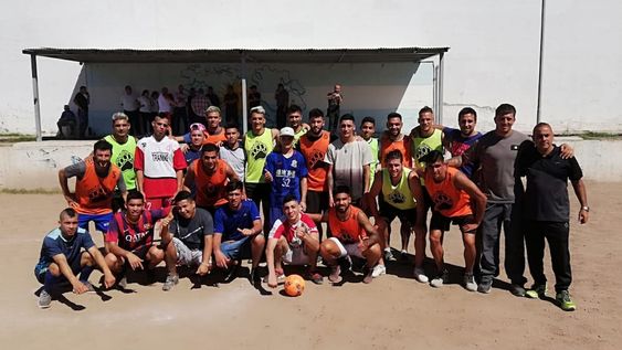 Deportivo Maipú participó de una actividad social en el Penal San Felipe
