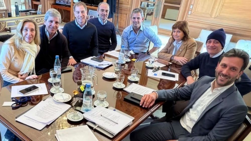Reunión de la mesa política para definir la agenda de gestión de las próximas semanas