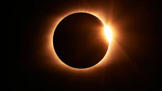 El lunes 2 de octubre, un eclipse solar anular podrá observarse en la Patagonia argentina y chilena. Este fenómeno es conocido como “anillo de fuego”.