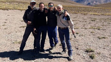 Los montañeses analógicos: Gerardo “Fierrito” Castillo, Sergio “Batata” Bongiovanni, Ricardo “Capitán Harapos” Funes y Juan Martín “El Cónsul” Schiappa.