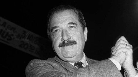 Raúl Alfonsín, padre de la democracia - Por Julio Cobos