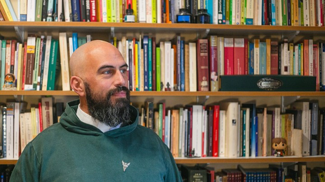 El cura Eduardo Mangiarotti