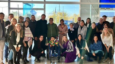 Los Andes | Esperanzador: donaron una silla para Efra, el niño con parálisis cerebral y a quien robaron su silla de ruedas. Foto: Gentileza Verónica Morales