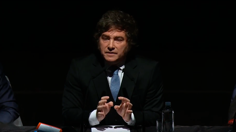 La imagen de Javier Milei divide opiniones, pero pesa la desconfianza por la situación económica.&nbsp;