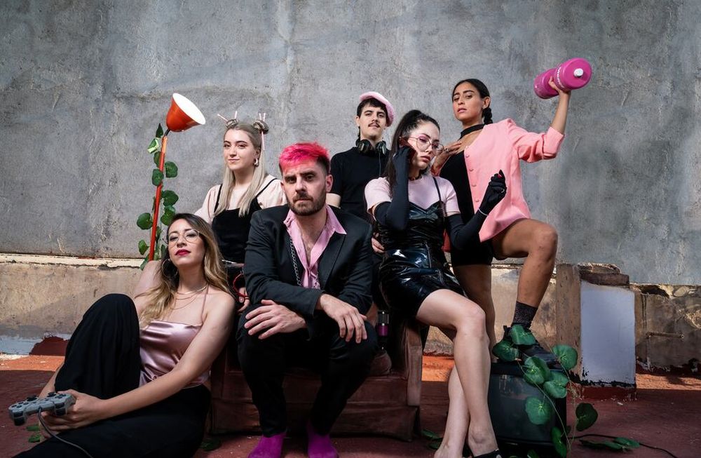 Con una banda conformada por artistas mendocinos, Leandro Lacerna presentará su disco SuperSad en la Nave UNCuyo.