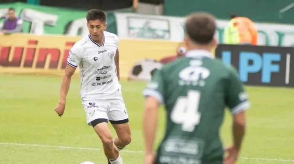 Ferro cay&oacute; por goleada ante Chaco For Ever con uno menos y sigue abierto el cierre de la Primera Nacional.&nbsp;