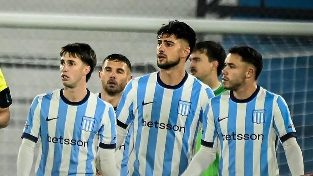 Racing vs Caracas