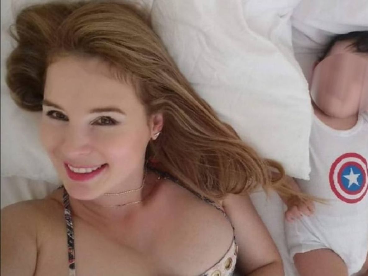 Conmoción por el asesinato de una modelo: su bebé sobrevivió 5 días junto al cadáver